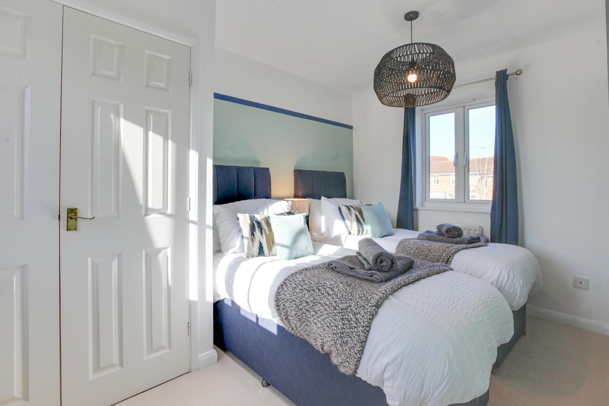 Cosy Two Bedroom House - Chelmsford - Free Parking And Wifi Exterior photo
